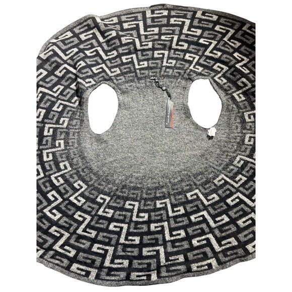 NWT Charlie B geometric jacquard Shawl poncho Charcoal Sz O/S - Picture 12 of 15